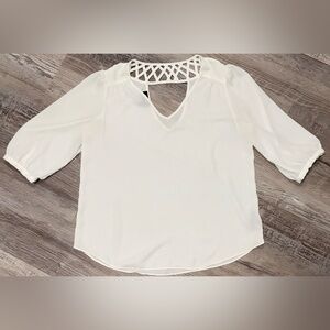 Women's White 3/4 Sleeve Chiffon Shirt Size Medium Brand-A.Byer